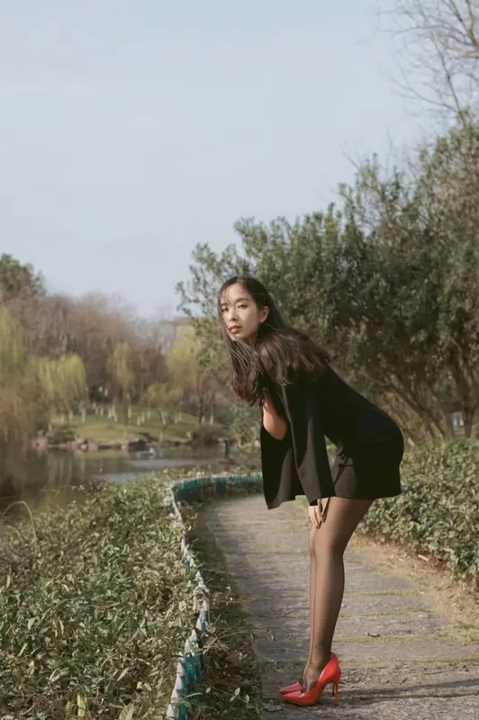 1.辣妈女神-微信朋友圈及其他系列图片 16